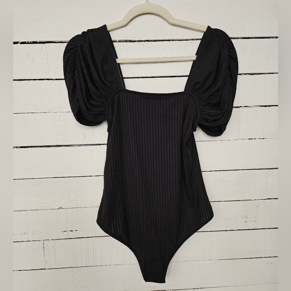 NWT Intimately Free People Womens Puff Sleeve Bodysuit Black Noir Sz S